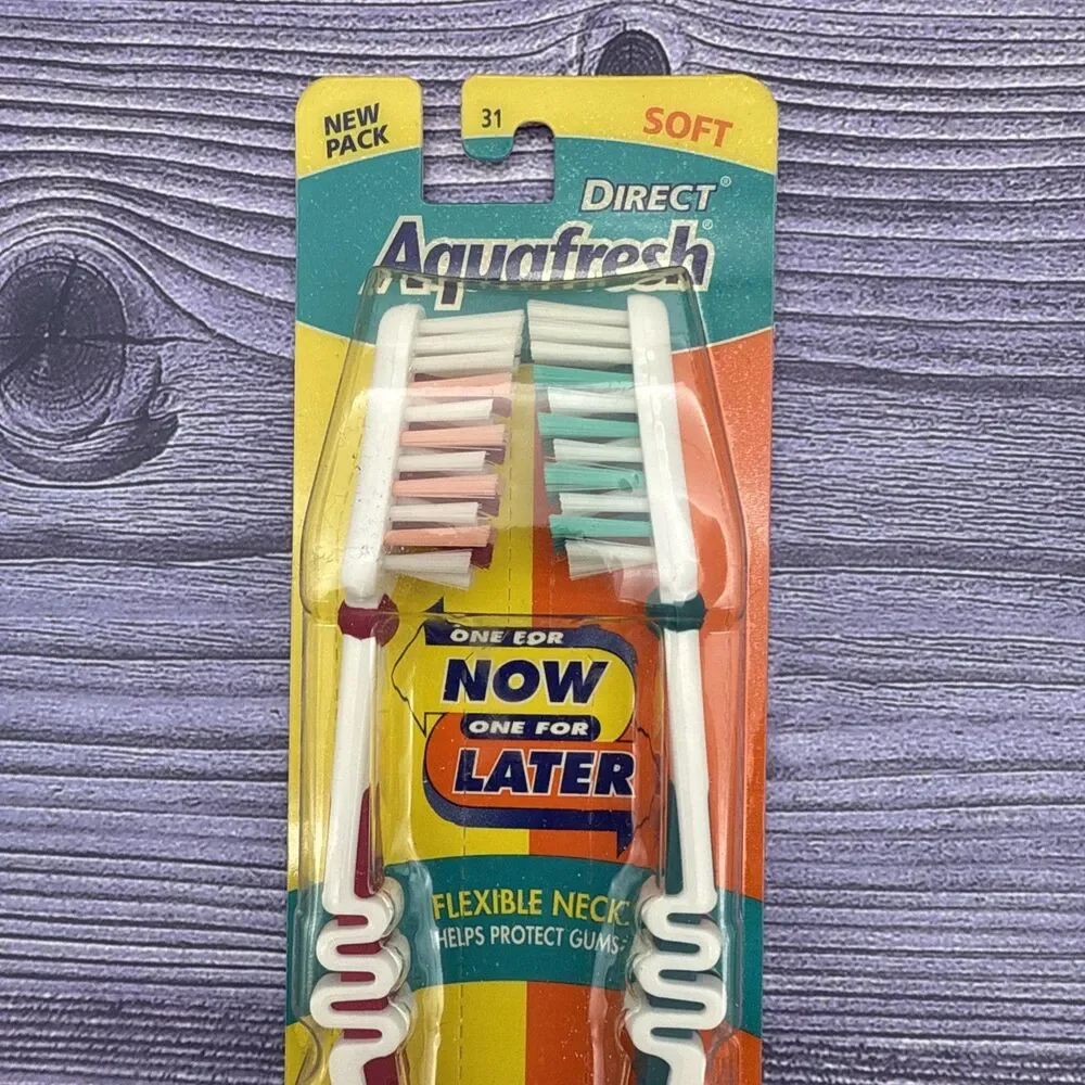 2 Pack Vintage Aquafresh Direct Flexible Neck Soft Toothbrush #31 2002 NEW NOS